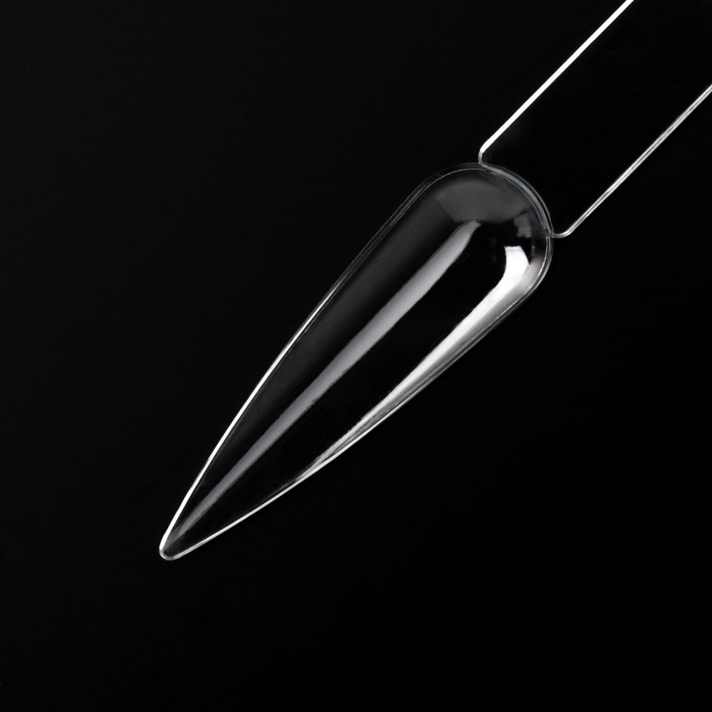 stiletto-viuhka-kynsille-50-kirkas-2