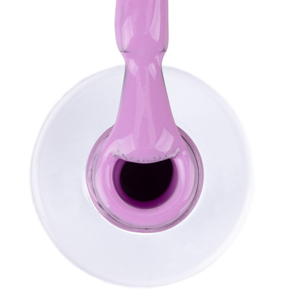 AlleLac P1 Dreamy -geelilakan pehmeä pinkinliila, tasainen ja kiiltävä koostumus siveltimessä.