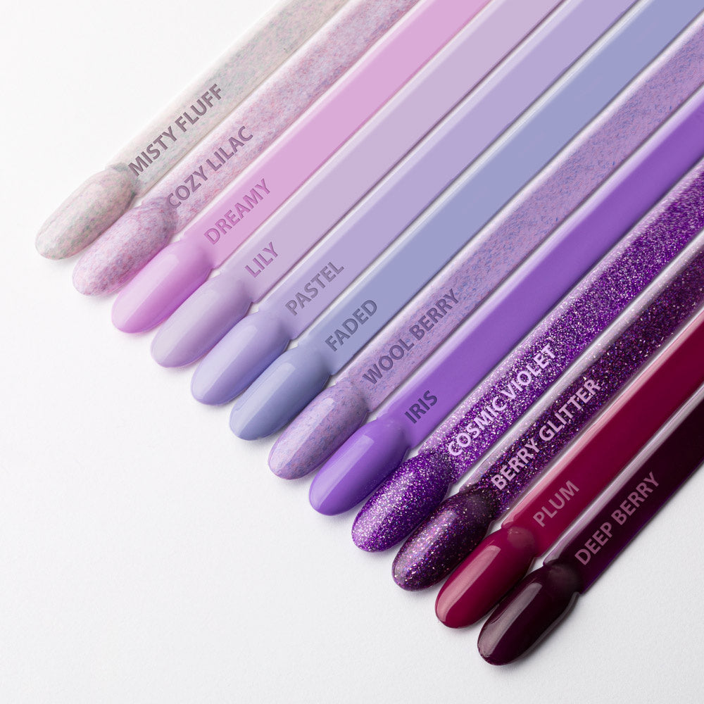 AlleLac P6 Berry Glitter tummanvioletti glittergeelilakka osana violettien, lilojen ja marjasävyisten geelilakkojen sävyvalikoimaa