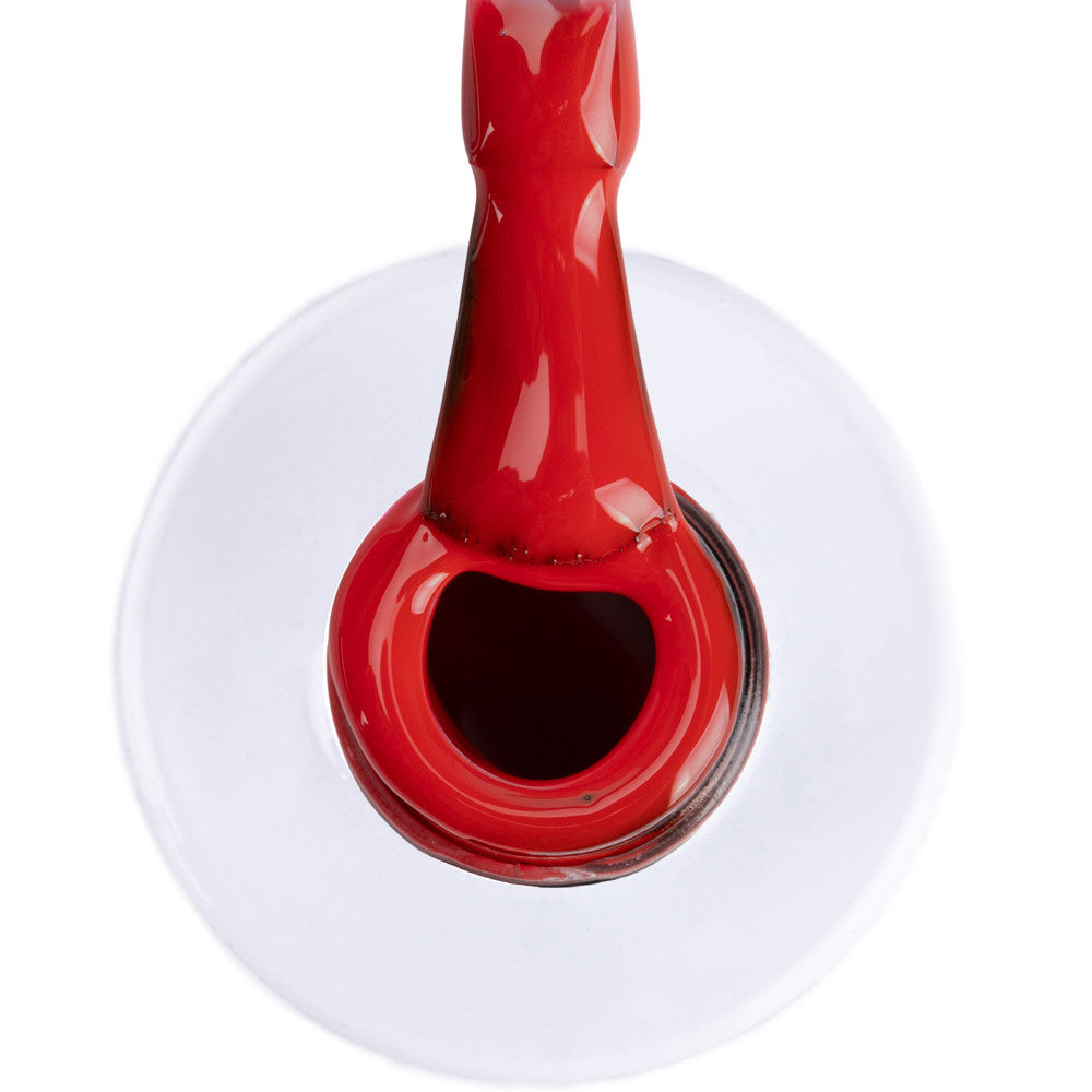 AlleLac R5 Ruby Flame 6 g syvä rubiininpunainen geelilakka siveltimessä.