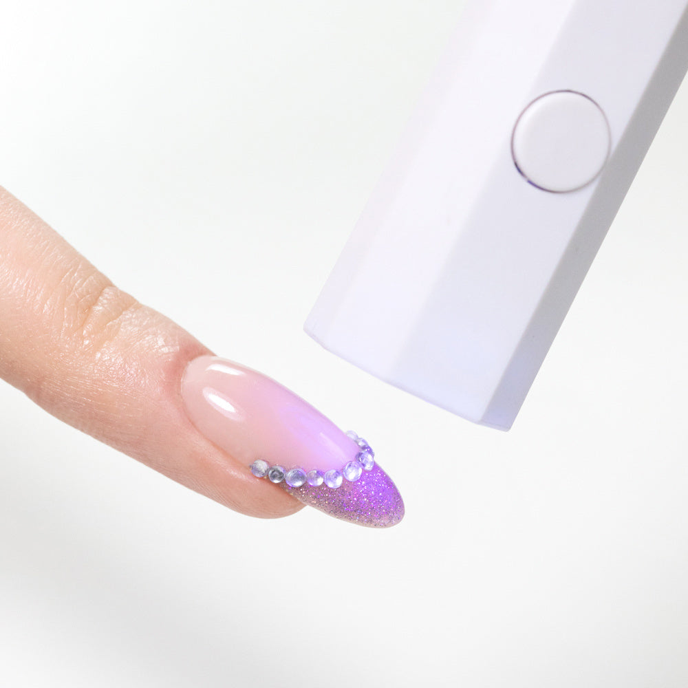 NTN Premium 3W LED valo geelilakoille valkoinen mini kynsiuuni kovettamassa kynttä