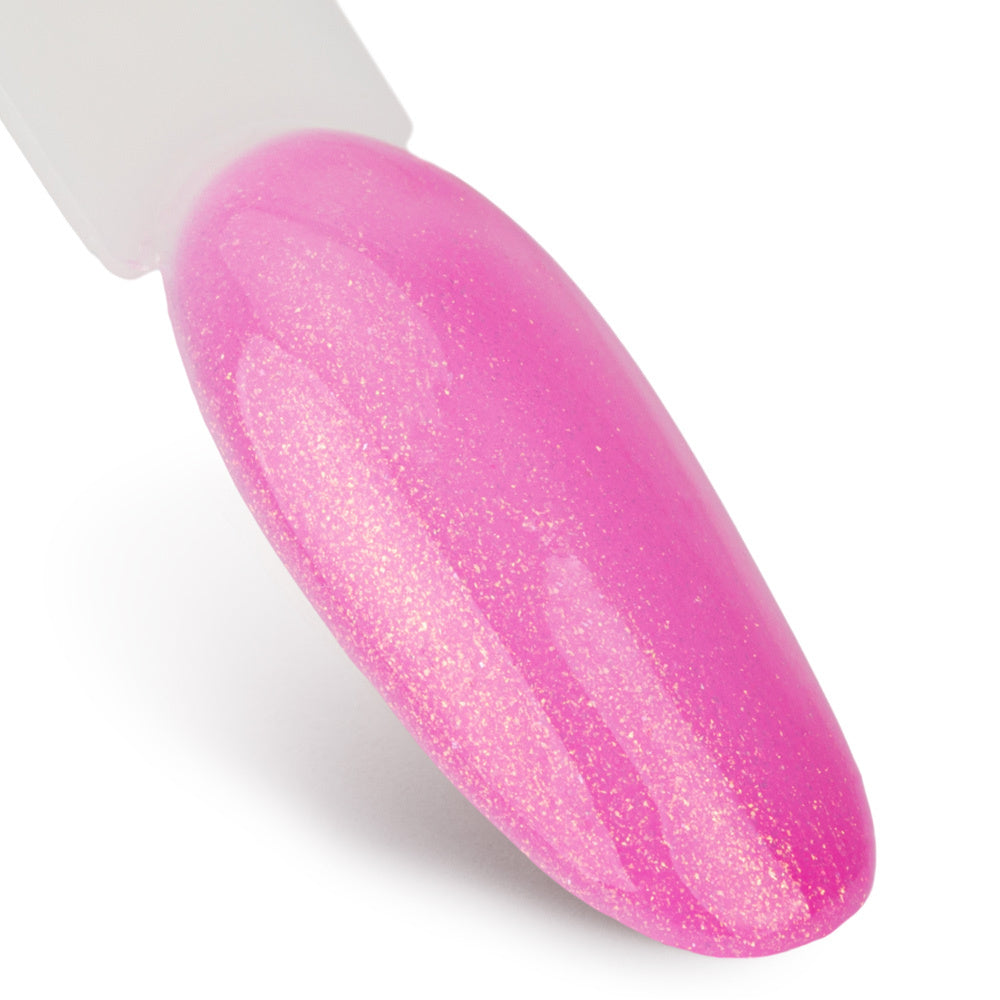 NTN Premium 285 kirkkaan pinkki glittergeelilakka, jossa hienojakoinen kultainen kimallus kynsimallilla.