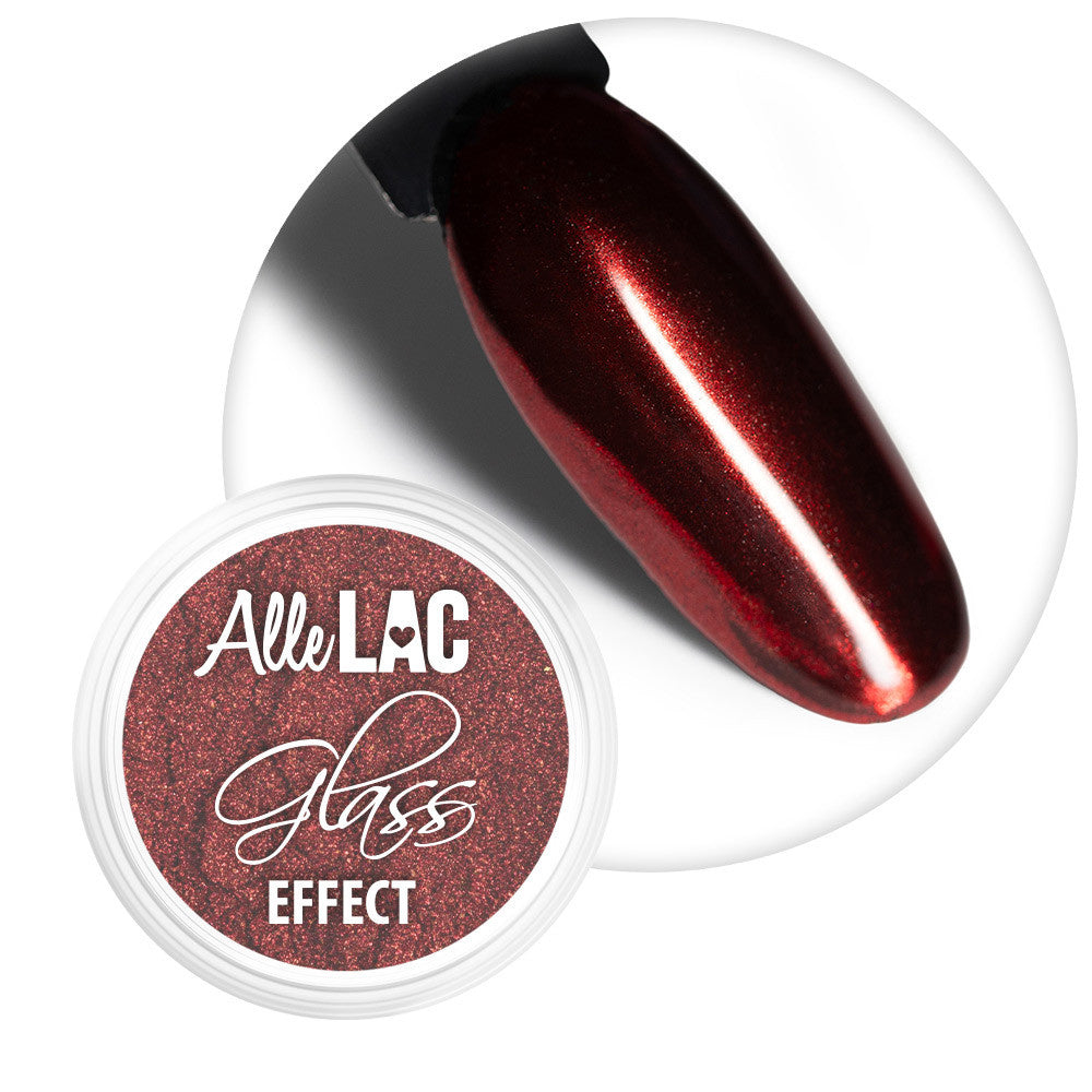 AlleLac Red No. 3 -lasiefektipuuteri ja kiiltävä punainen kromikynsi.