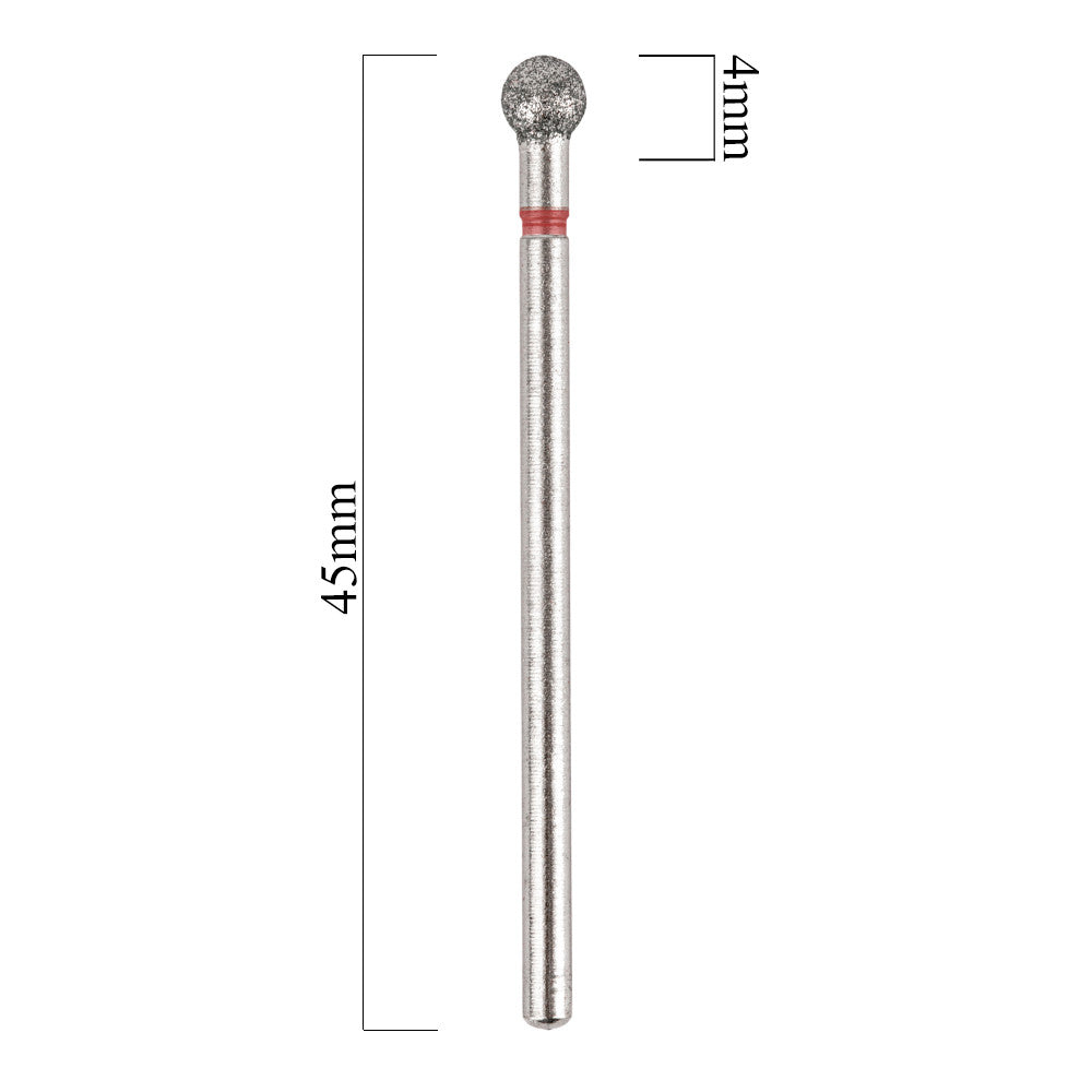 Kynsiporan Ball-terä 4 mm käytössä kynsinauhojen puhdistuksessa ja kynsialueen tasoituksessa manikyyriä varten.